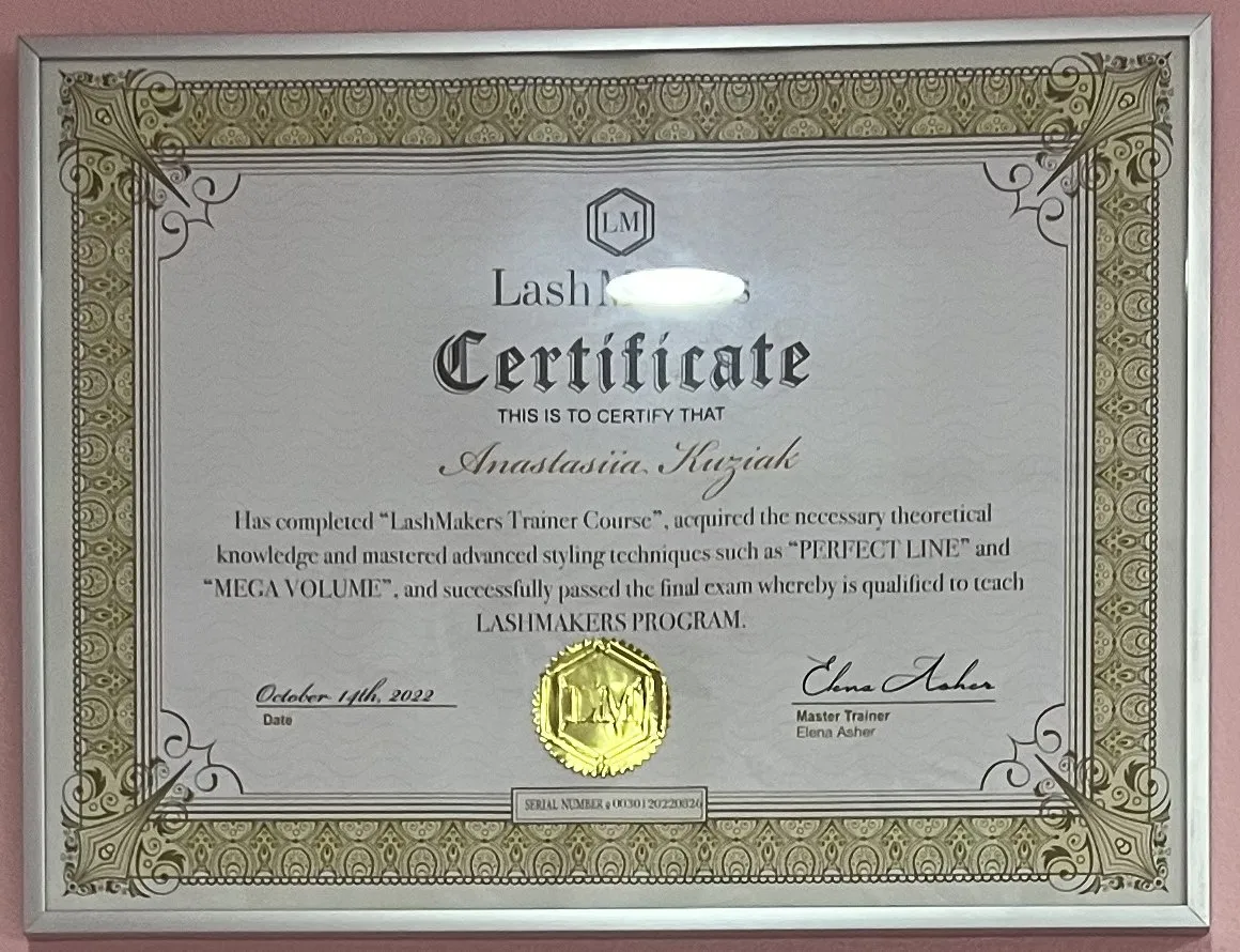 Certificado de LashMakers Trainer Course otorgado a Anastasiia Kuziak por LashMakers