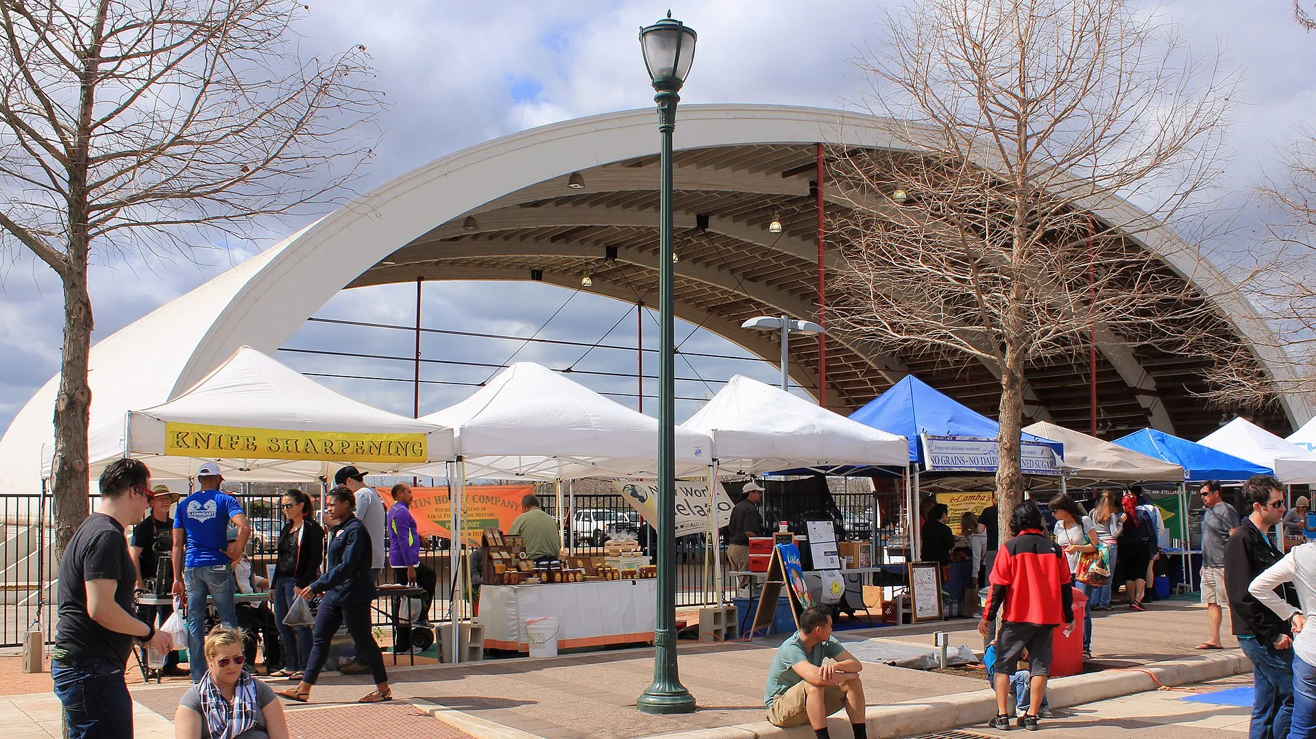 The Texas Farmers' Market at the Mueller community in Austin